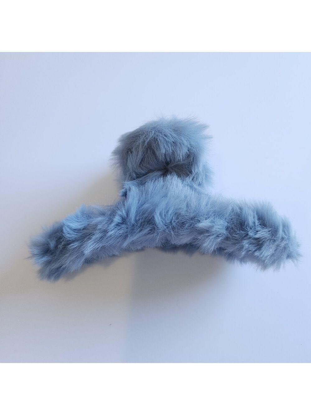 NEW Shark Blue Faux Fur Hair Claw Clip Accesory